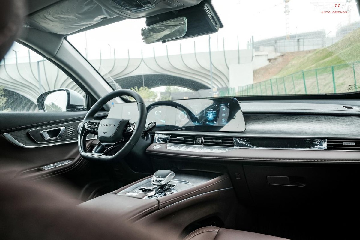 奇瑞瑞虎8pro傲视版试驾评测,奇瑞瑞虎8pro四驱顶配深度试驾