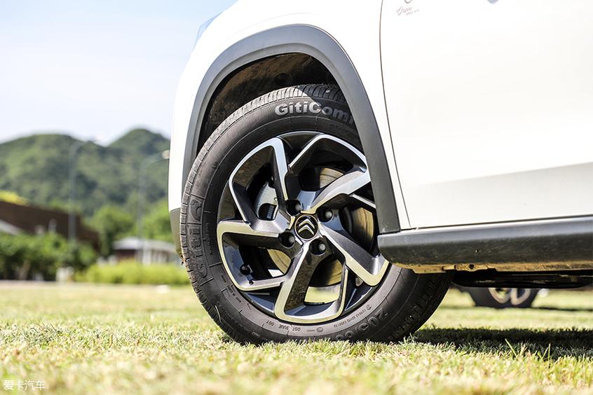 雪铁龙c3xr空间能放多少东西,新款雪铁龙c3-xr怎么样