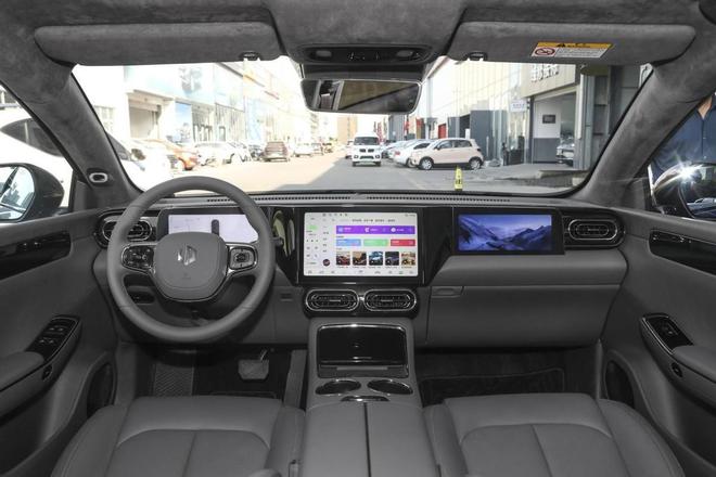 起售不足15万,试驾零跑C01,究竟值不值得购买?