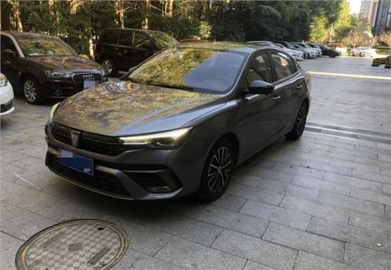 带你感受全新荣威i5,荣威i5让驾享一步到位省油又省心