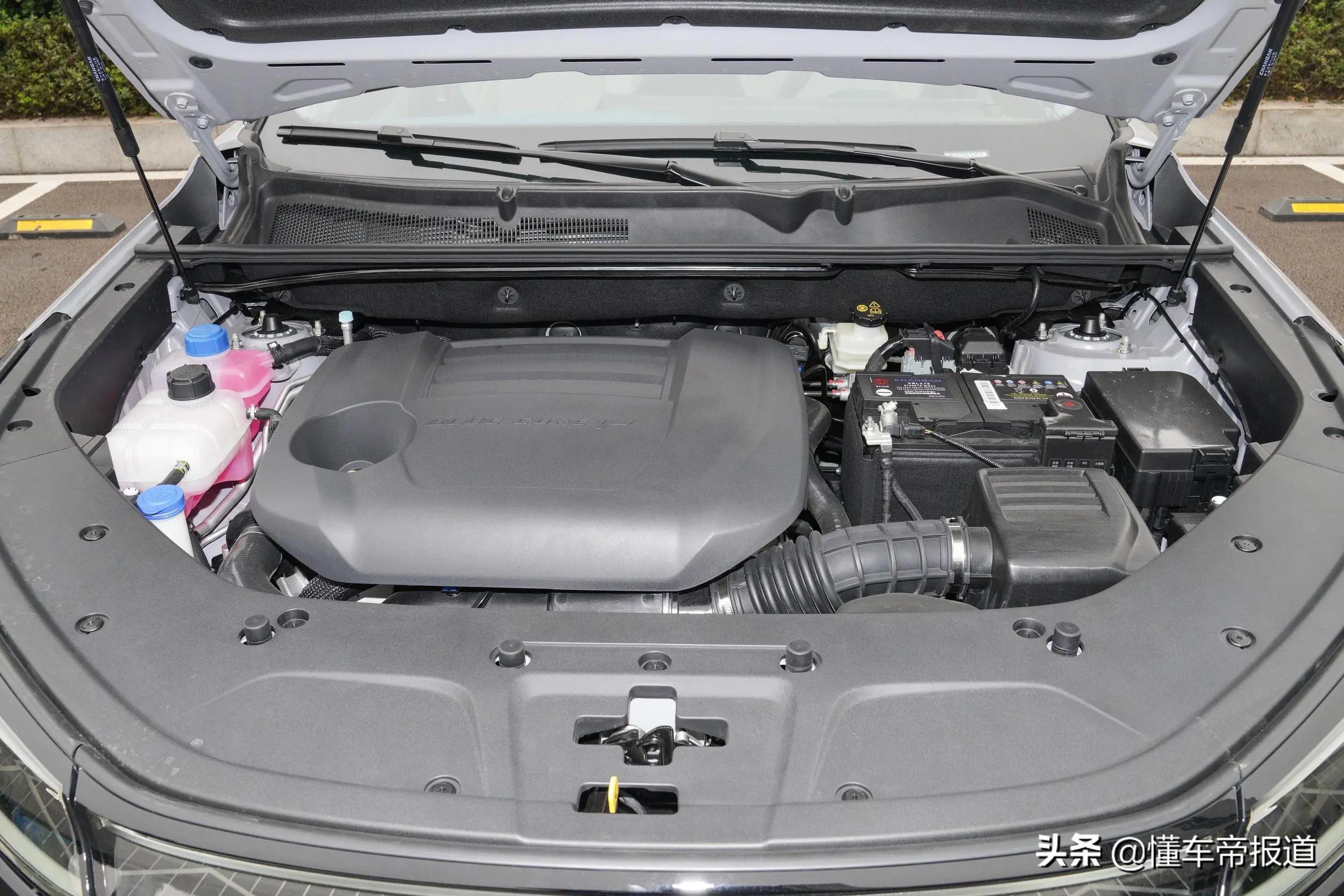 长安cs75plus1.5t自动豪华版,长安cs55plus和cs75plus