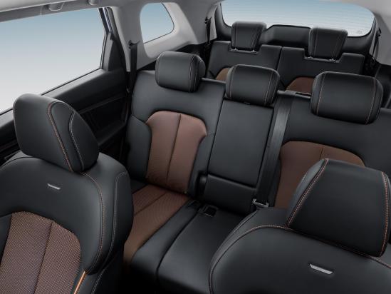 欧尚x7plus七座版副驾驶,二手长安欧尚x7plus7座自动挡