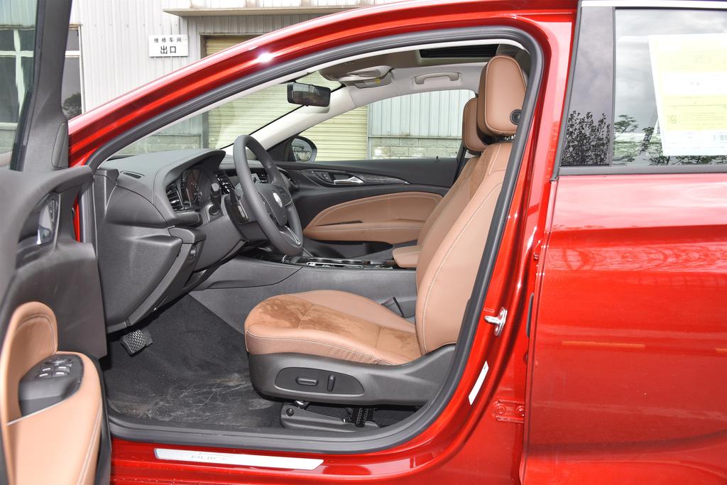 雅安新款君威最大优惠,君威优惠4万元