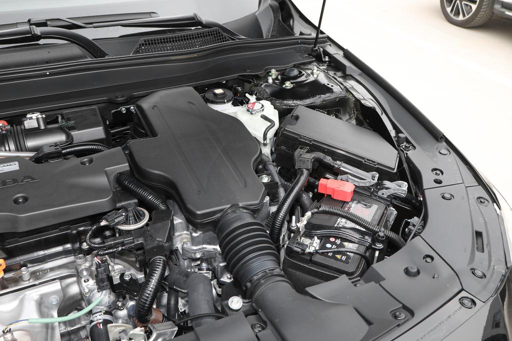 英仕派精致版2022款功能操作,英仕派2022款精致版落地多少