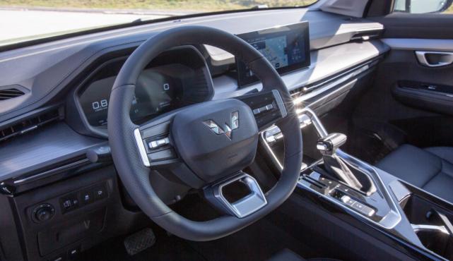 五菱新款suv星辰7座,五菱suv星辰7座混动