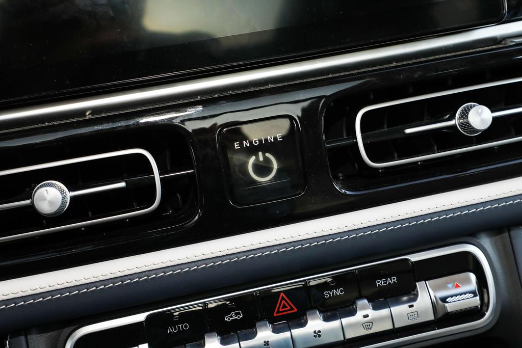 不玩越野有必要买北京bj60吗,北京bj60的配置和哪些合资车相当