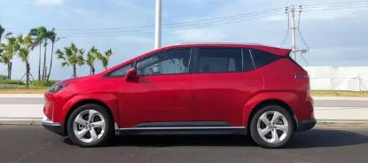 合创z03潮酷版620km驾驶感受,合创z03上路外观视频