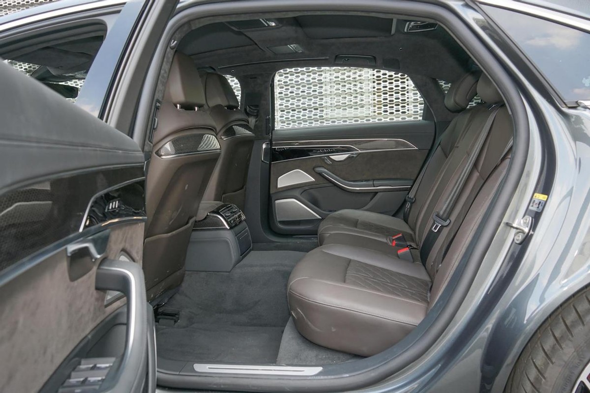 车长超5米配2.0t,车长五米配v6发动机