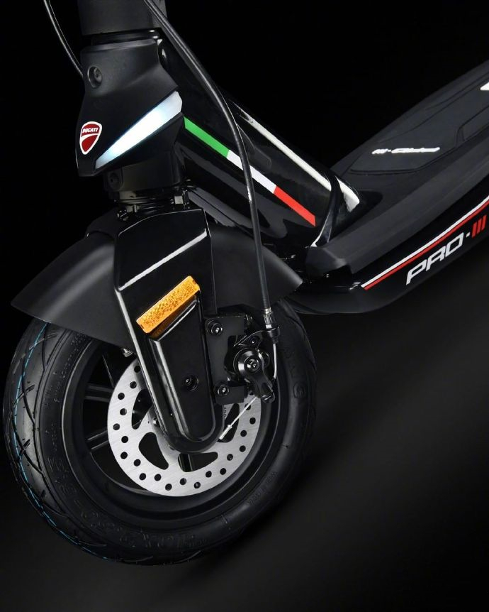 杜卡迪滑板车评测,杜卡迪pro-iii滑板车