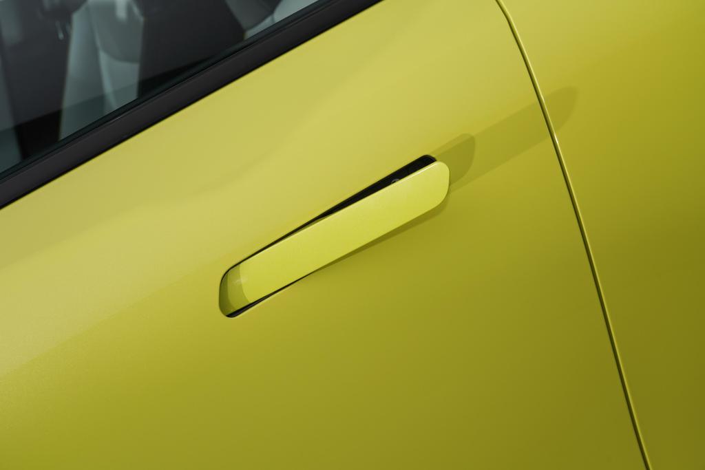 超跑同款技术，一公里6毛，体验北汽魔方。