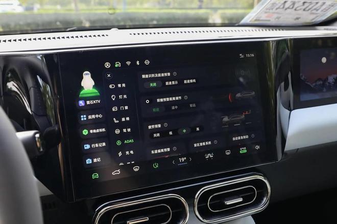 起售不足15万,试驾零跑C01,究竟值不值得购买?