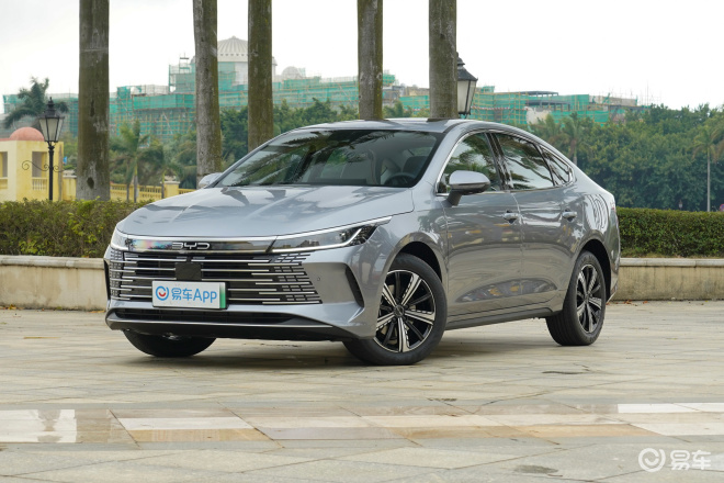 比亚迪驱逐舰05荣耀版和秦的区别,比亚迪驱逐舰05必买配件