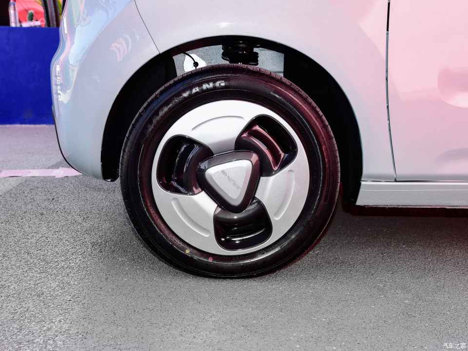 吉利熊猫mini快充最大功率,新款吉利熊猫mini