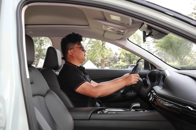 东风风神2023款1.5t豪华款皓瀚评测,试驾东风风神皓极