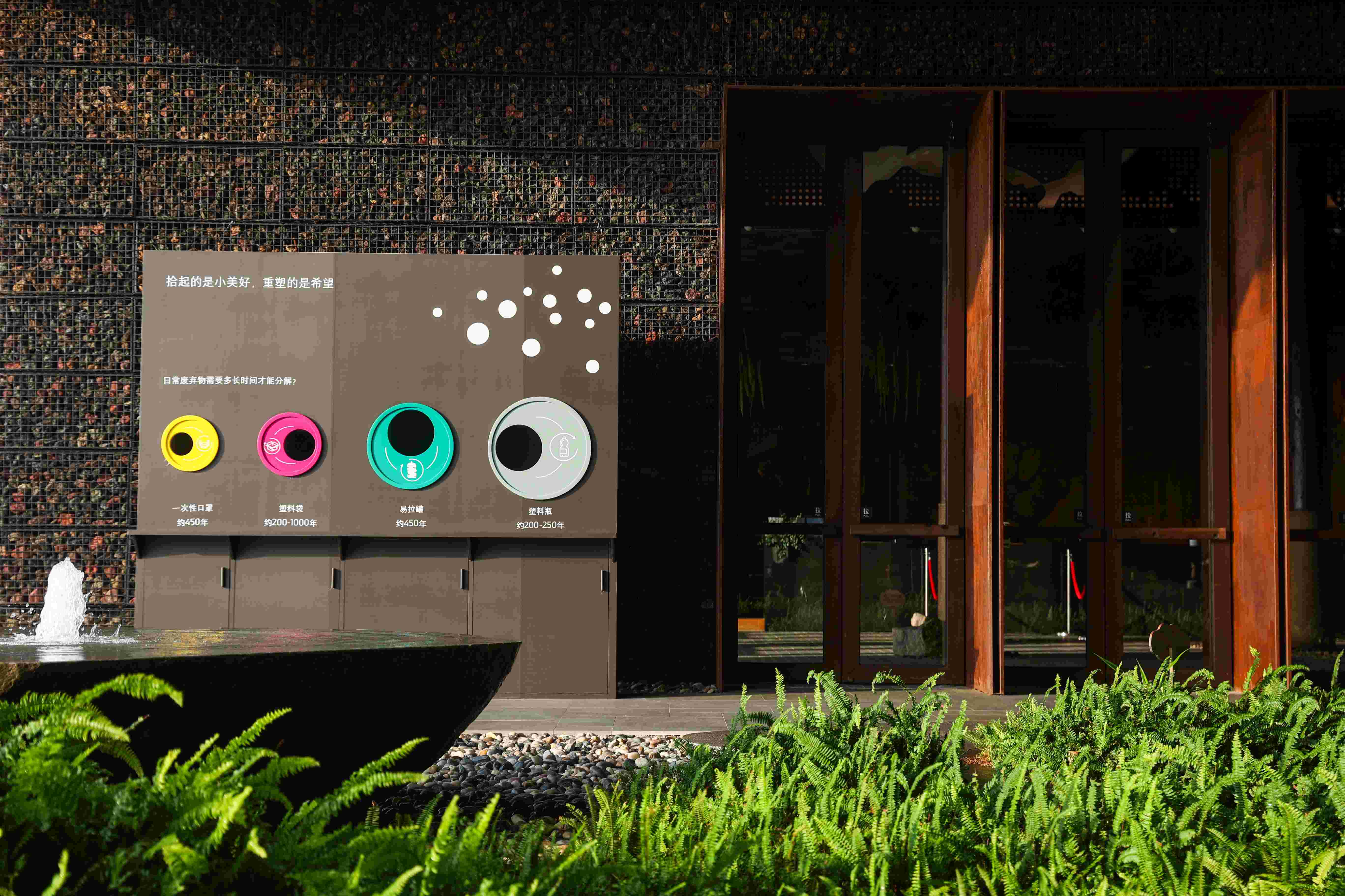 bmw鍗楀尯涓変簹,bmw鏂板勾鏃呰