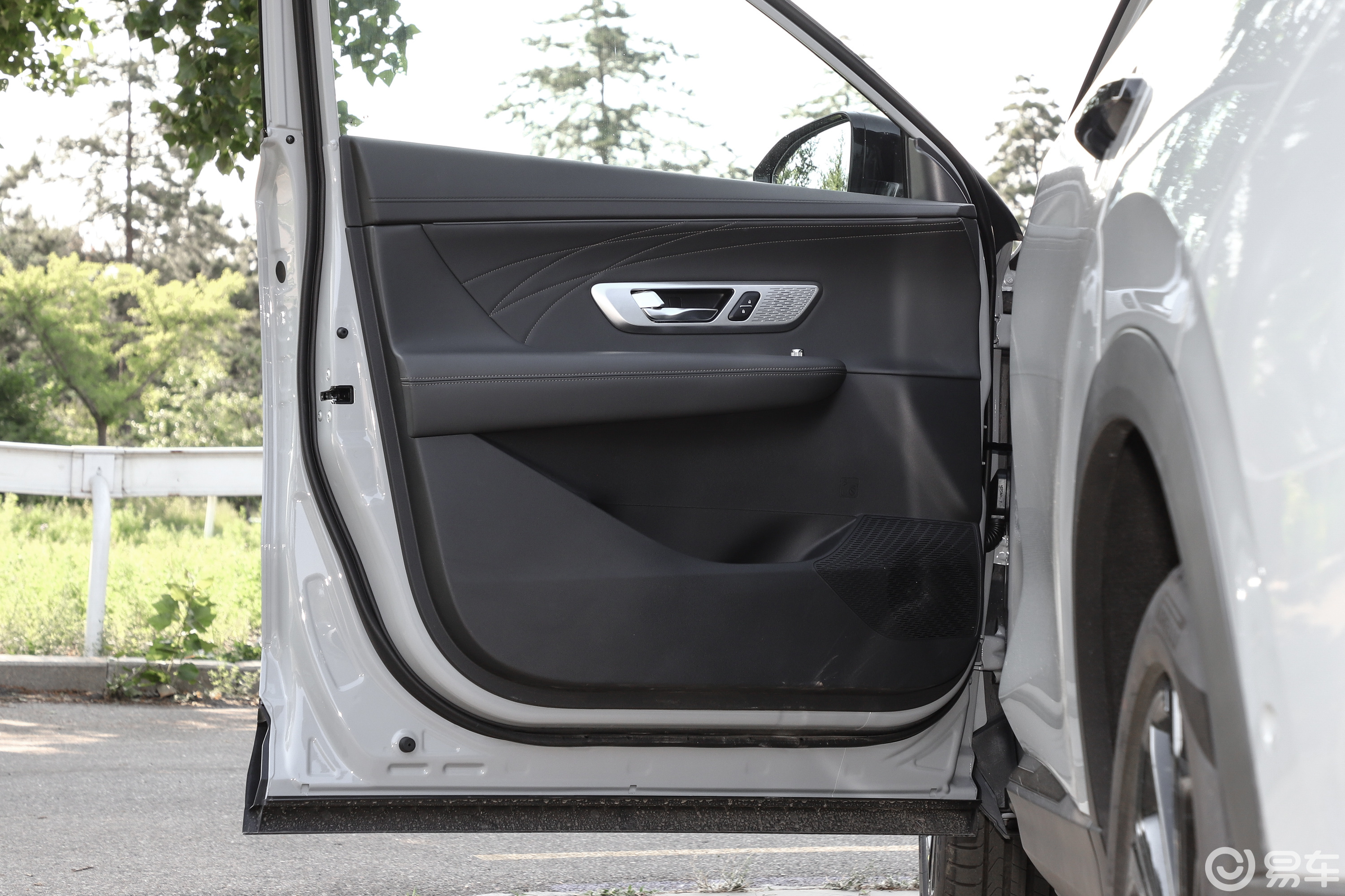 1.5T＋双离合,DCT加持，这款车堪称撩妹王