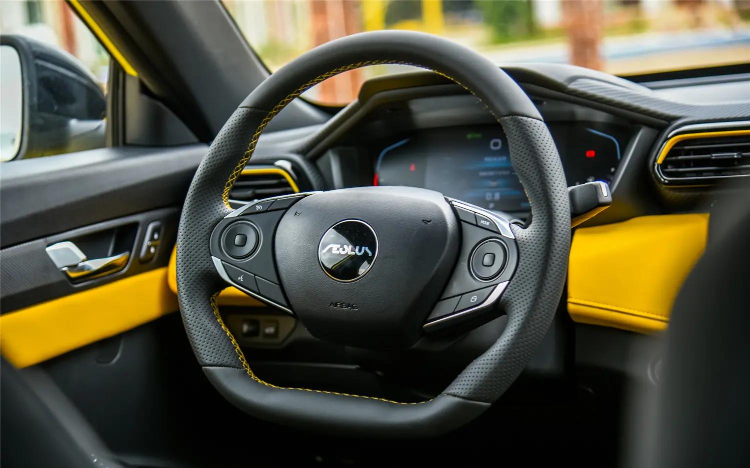 试驾东风风神奕炫max暗夜版2022款,东风风神奕炫马赫版2023款试驾