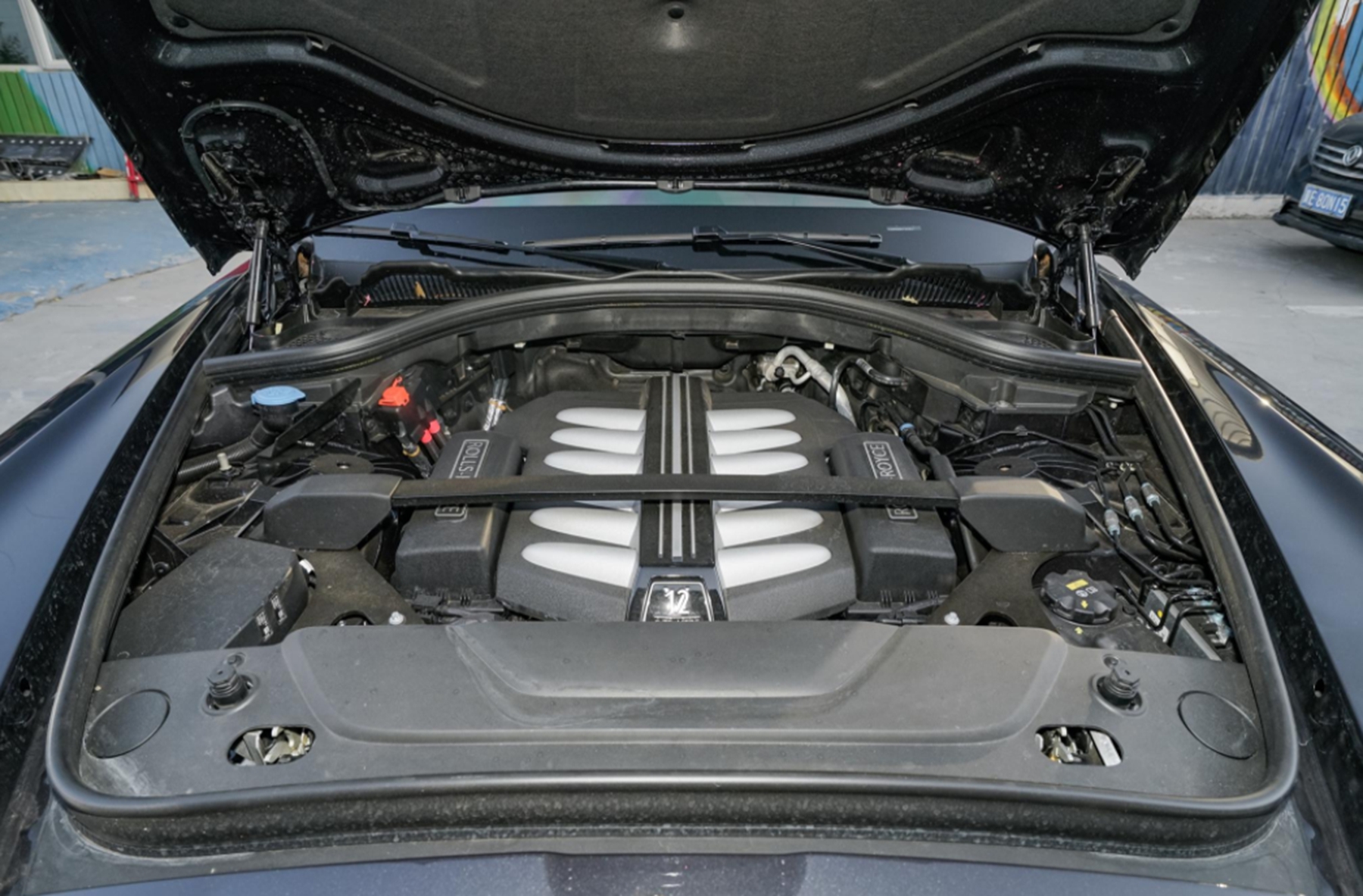 库里南一公里油耗多少钱,库里南油耗为什么大