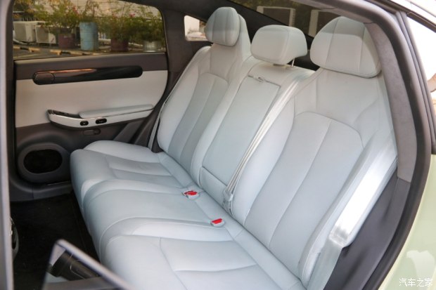 试驾零跑c01纯电最新落地价,新款零跑C01试驾