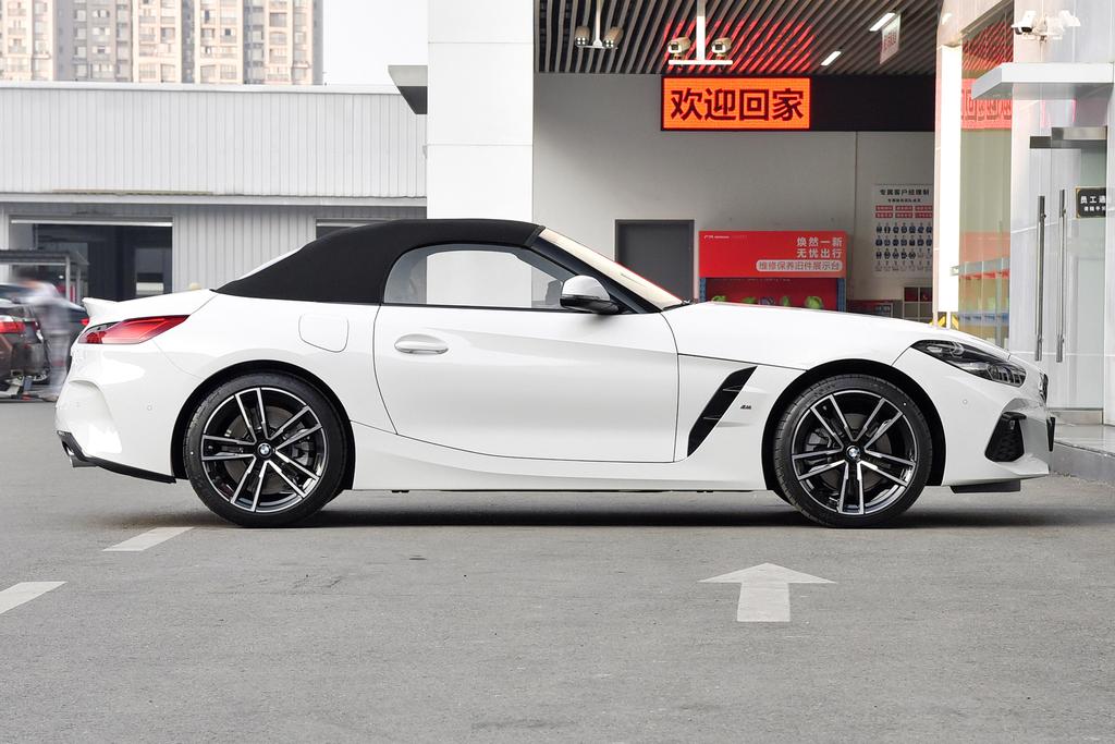 全新的bmwz4敞篷心动吗,宝马z4敞篷14年什么价