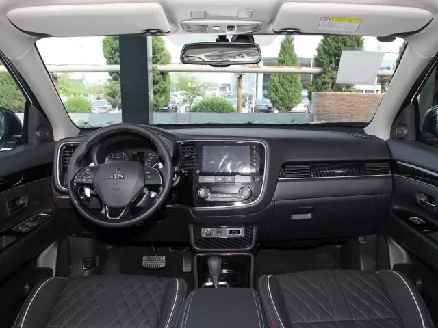 全新三菱欧蓝德配置怎么选,2.4l七座版