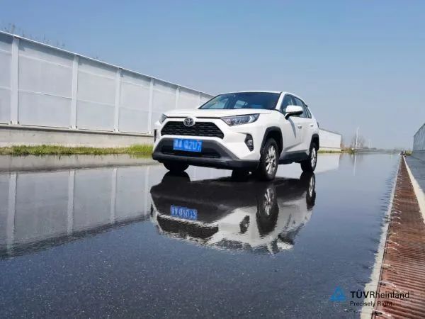 车轮胎的标准气压是多少,买轮胎有什么讲究