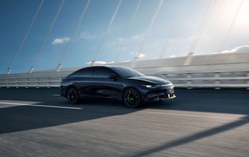 零跑c01超级增程版落地,零跑c01增程版赛道表现