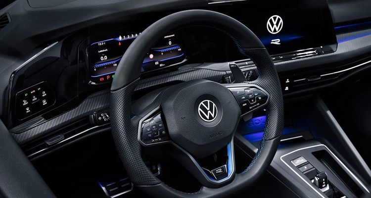 德系BBA的2.0T发动机集体换代，谁的技术更“能打”？