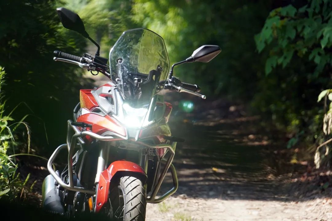 进步明显看得见,进步明显继续努力