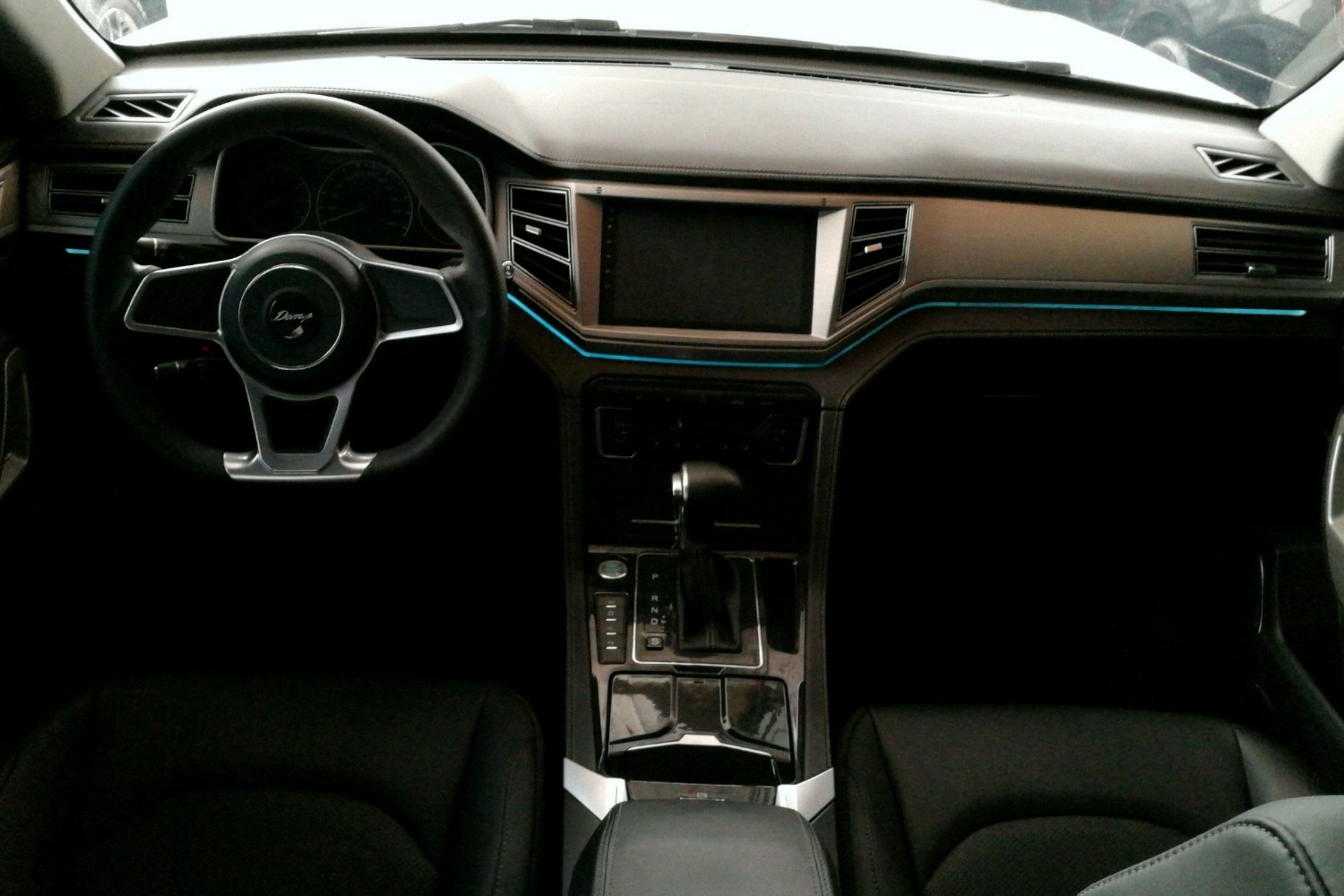 众泰大迈x72018款2.0t自动至尊型,大迈x7的市价