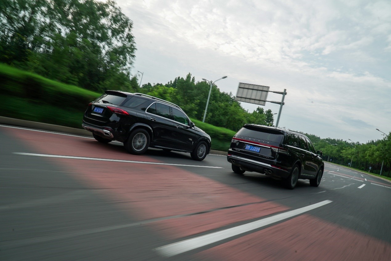 奔驰gle车主到店体验林肯飞行家,奔驰gle与林肯飞行家全面比较