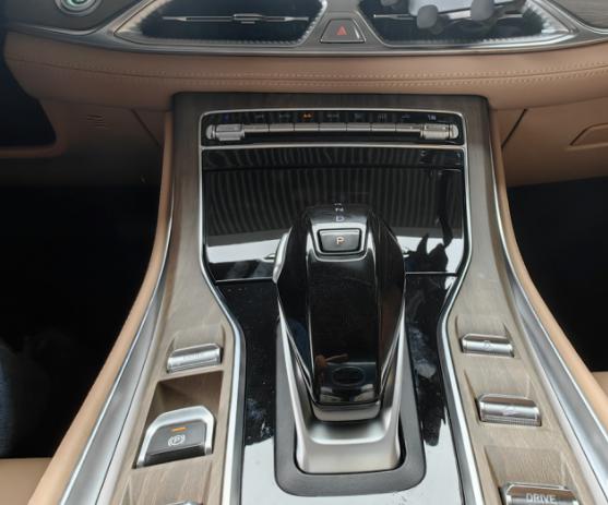 蓝电e5混动臻享版试驾,蓝电e5混动最低配评测