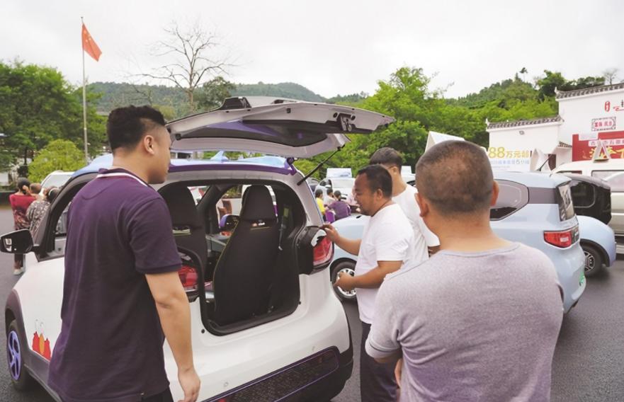 新能源汽车下乡补贴释放出的信号,新能源车下乡补贴如何领取