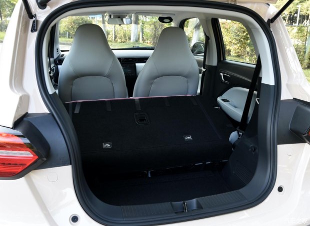 5.99万元零跑t03,零跑t032023款落地价官方售价