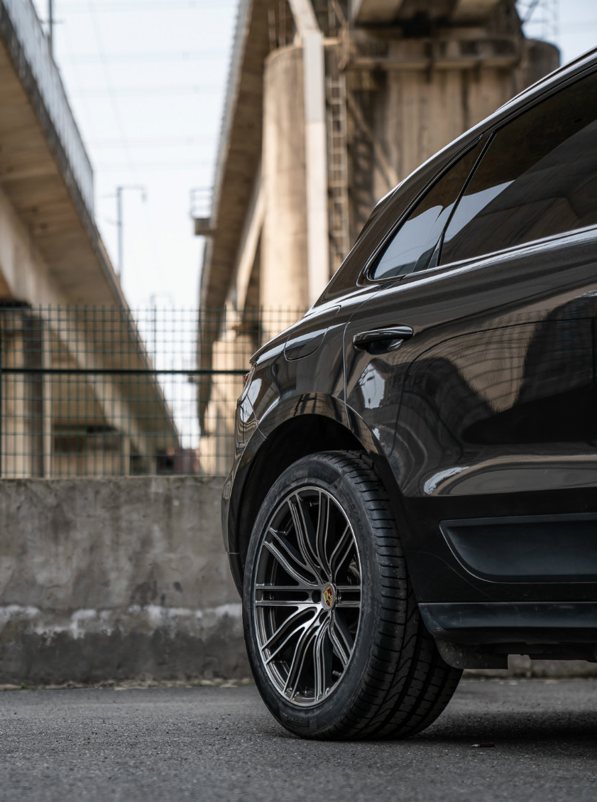 保时捷macan原装轮毂有必要改吗,好车配好轮毂