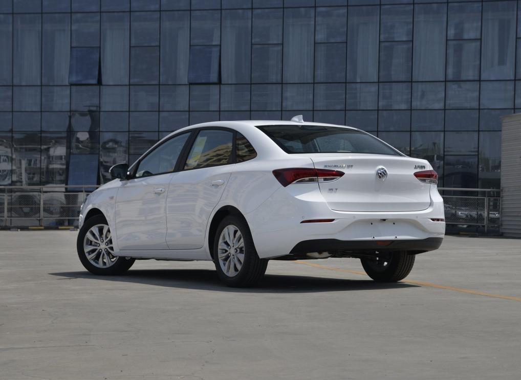 优惠4万的君威性价比很高啊,英朗4万左右性价比高的二手车