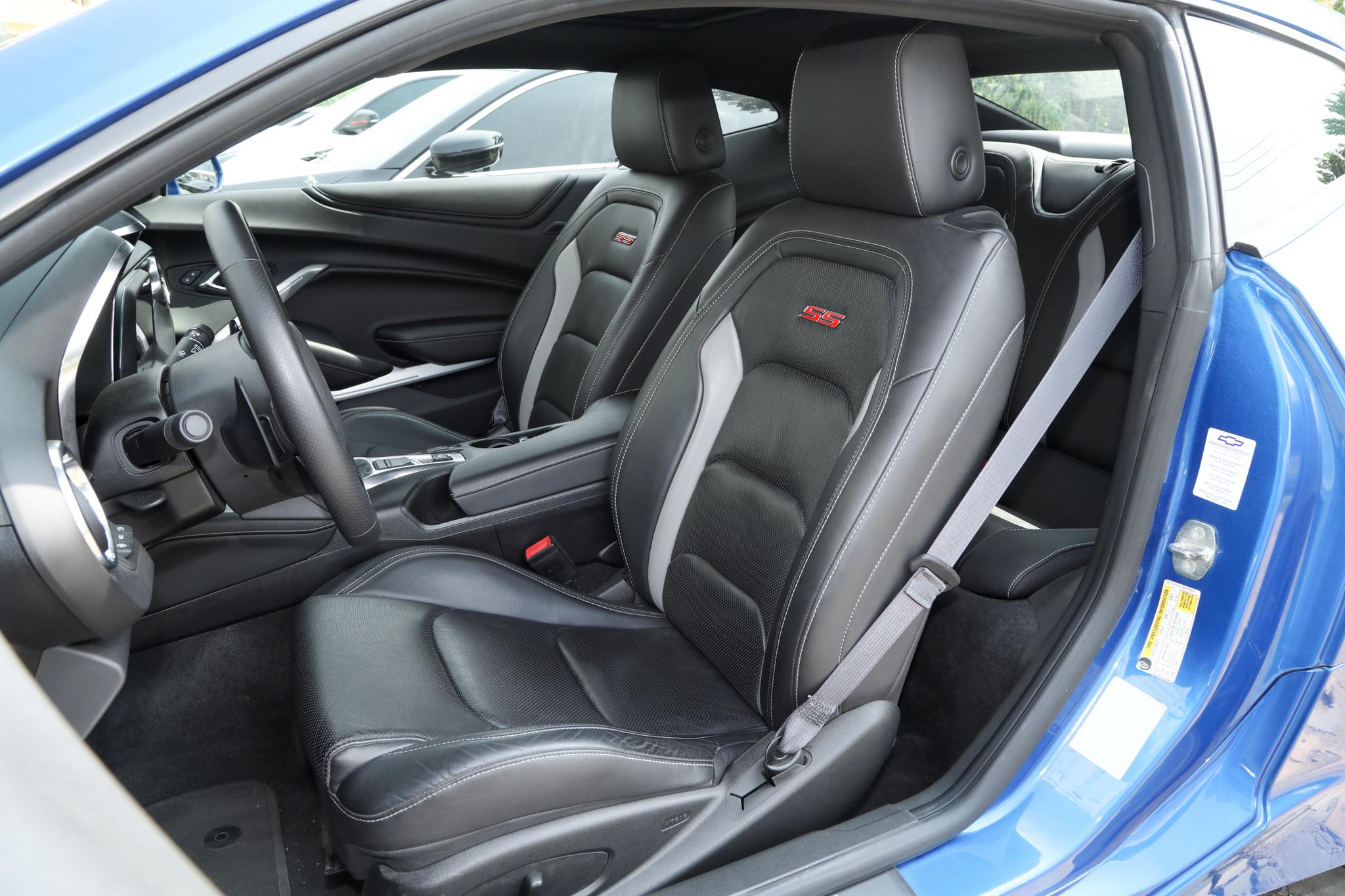 最令人着迷的三款大马力后驱车,美式肌肉车雪佛兰科迈罗解析