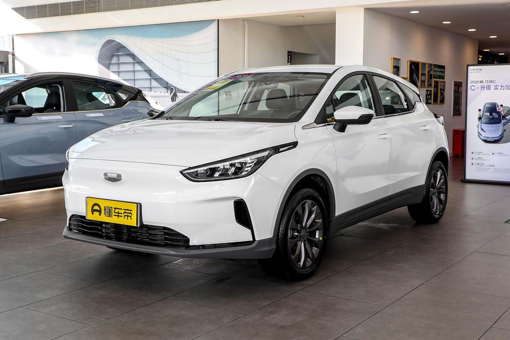 车身被划一圈修复划痕要多少钱,汽车小划痕去保养店修复多少钱