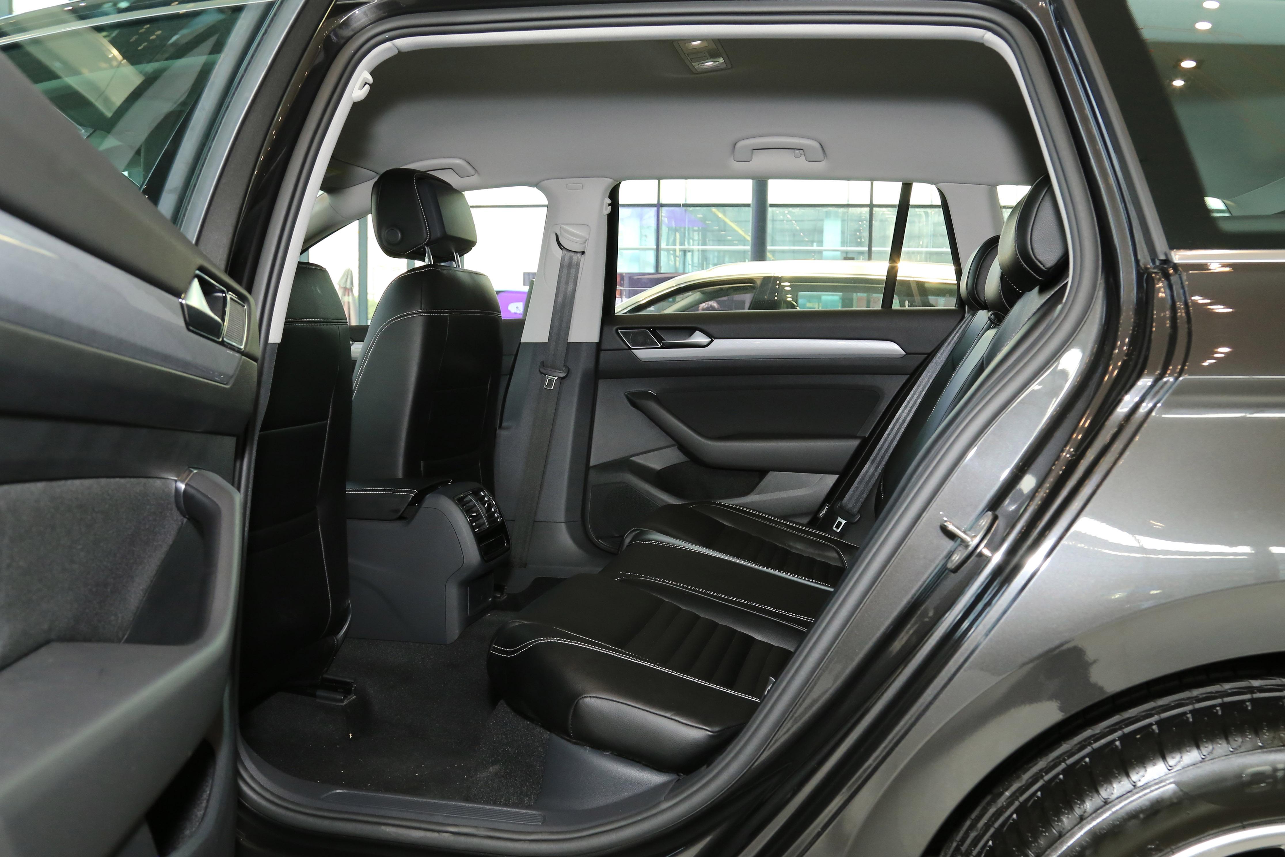 26.48万起，大众进口中型旅行车，蔚揽怎么样？适合年轻人吗？