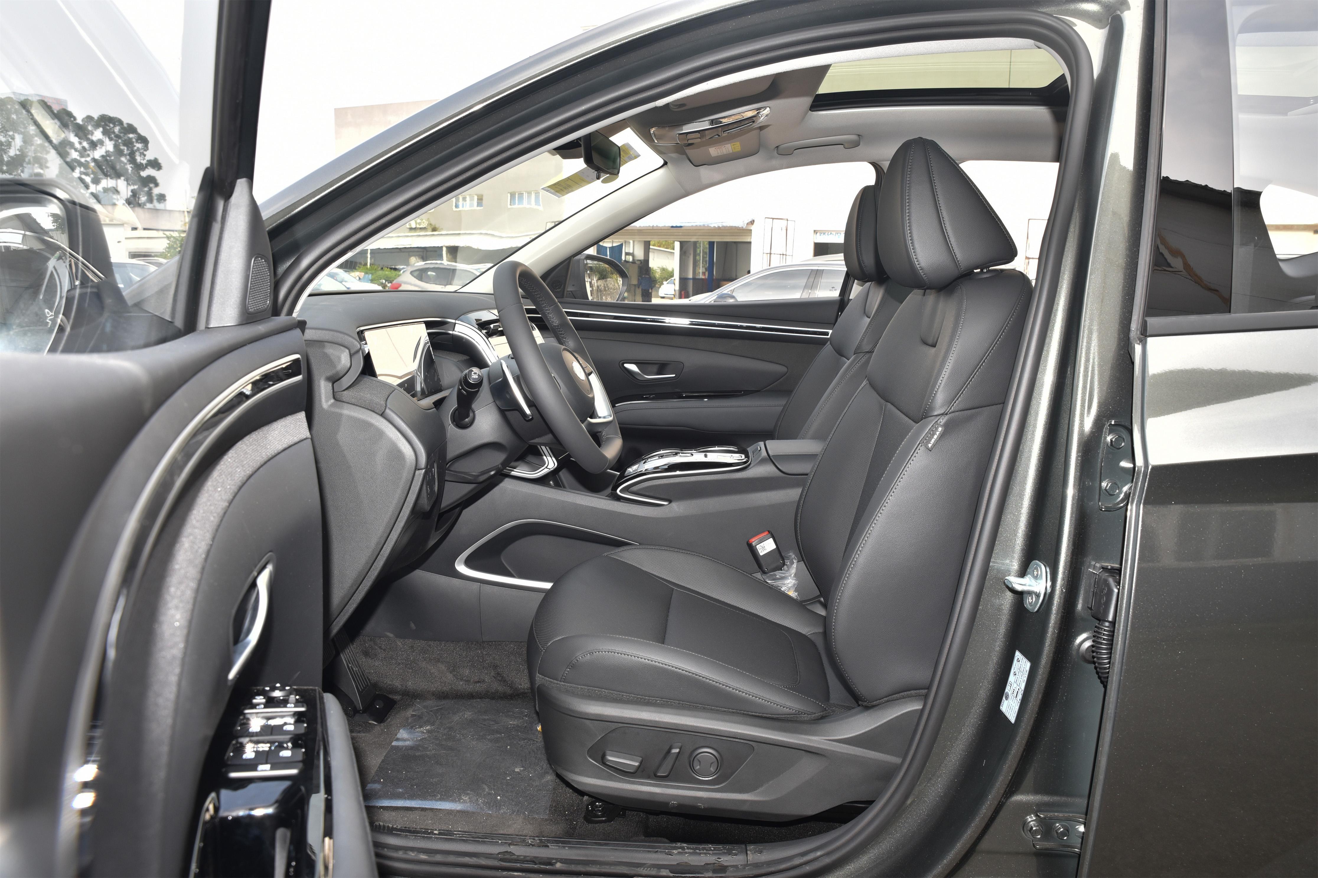 颜值高空间大的suv车,途胜的颜值