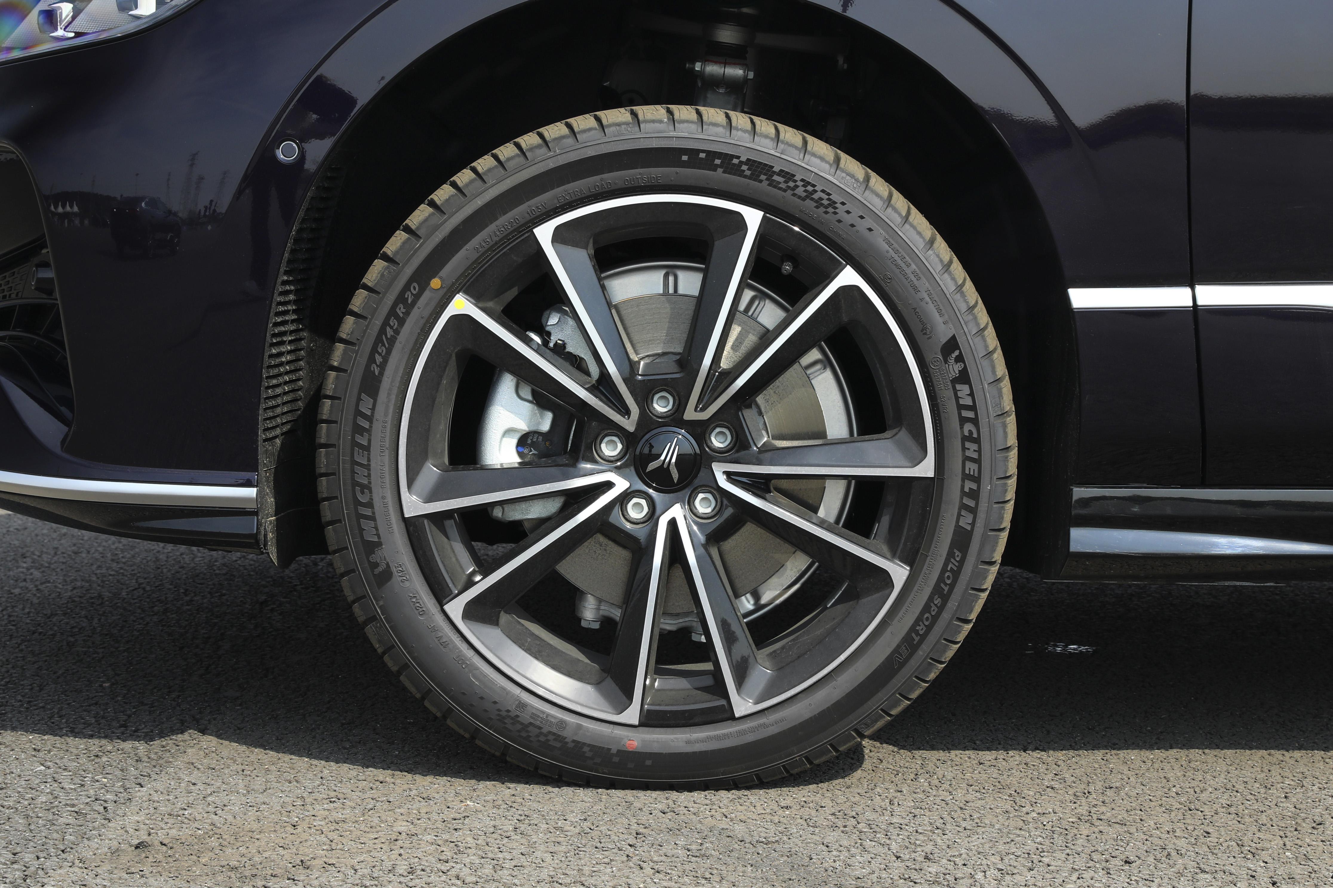 岚图追光phev有必要上魔毯,岚图汽车魔毯悬挂