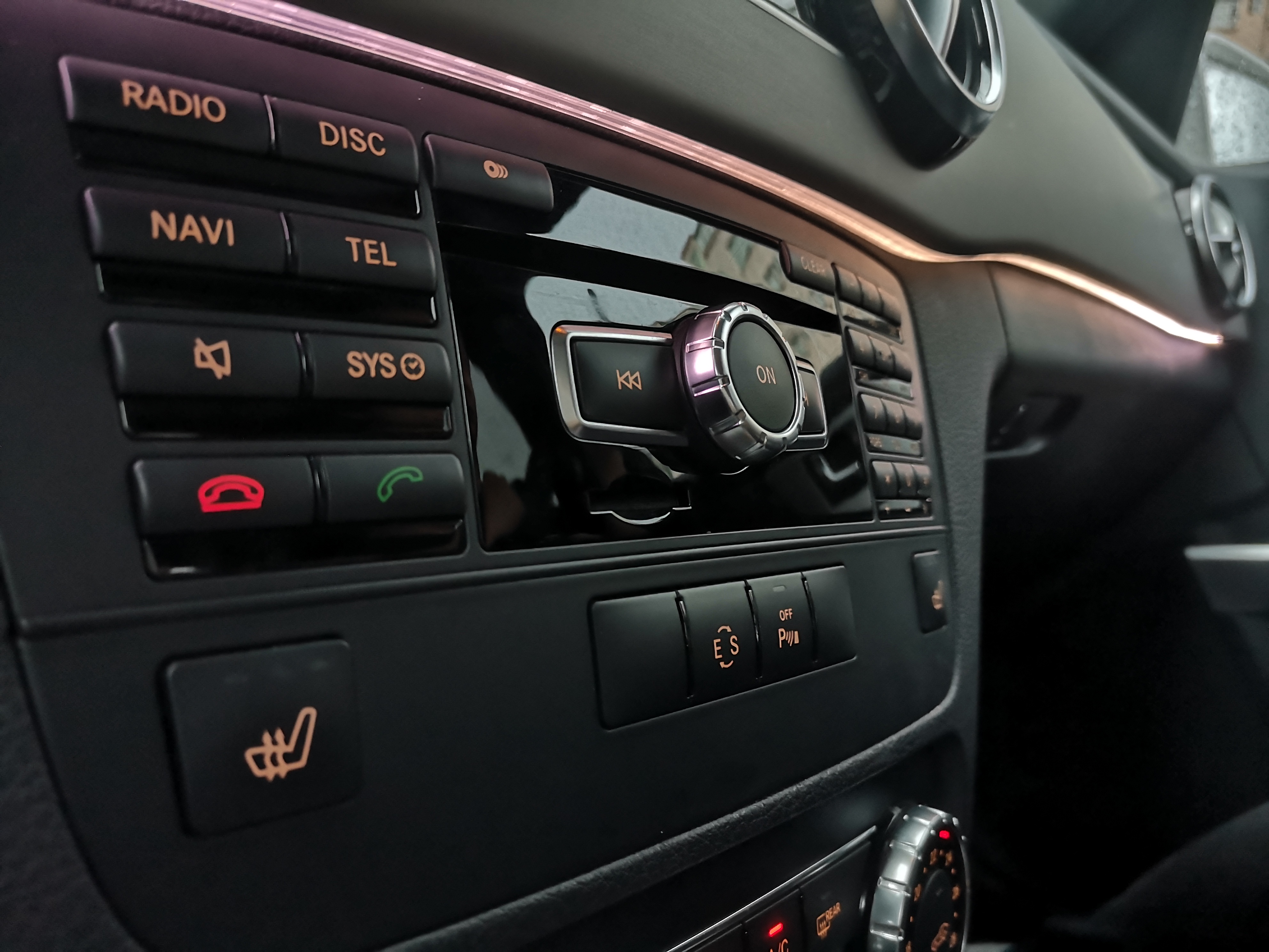 奔驰glk300音响改柏林之声多少钱,奔驰glk300改哈曼卡顿