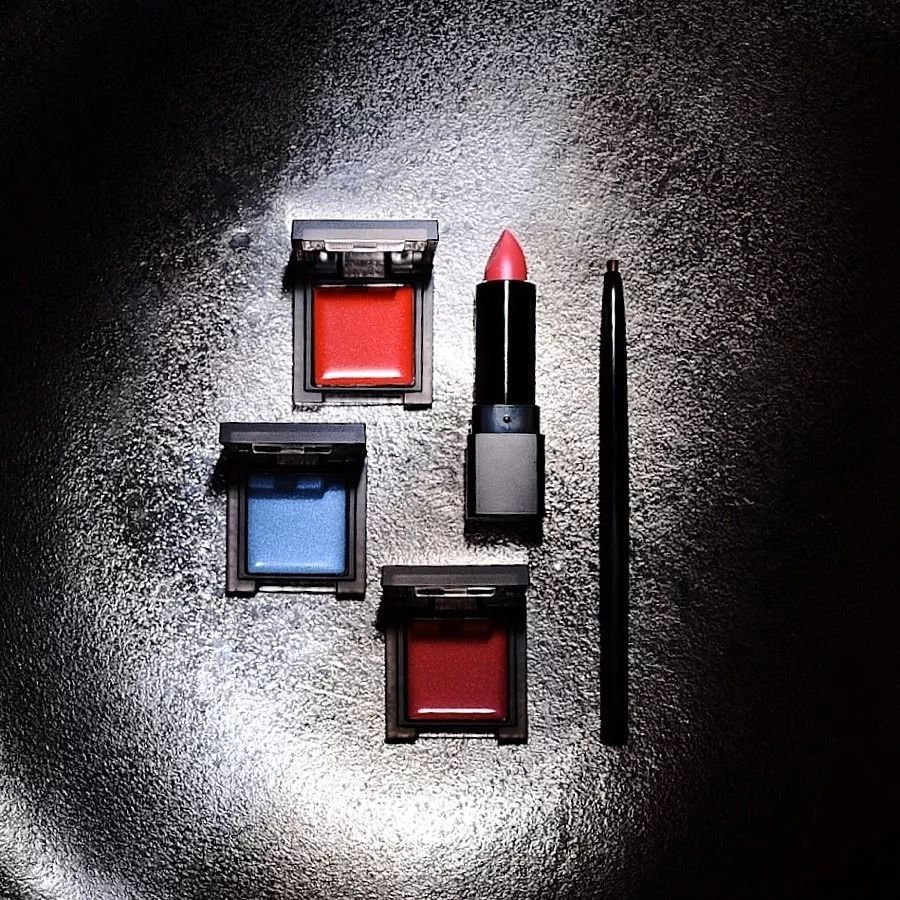 哇哦！这位“日杂美妆一姐”原来已经是当妈的人了？