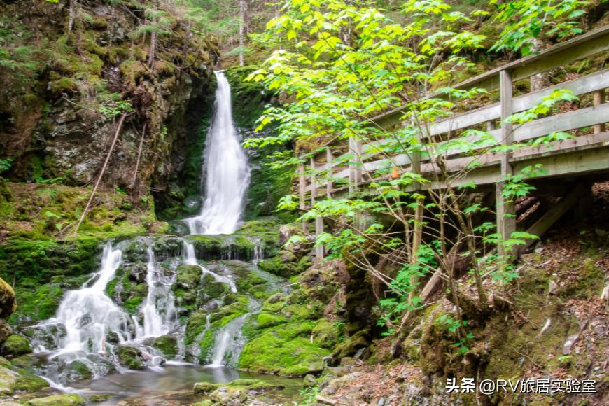 加拿大旅游胜地是哪里,加拿大经典旅游路线推荐一下