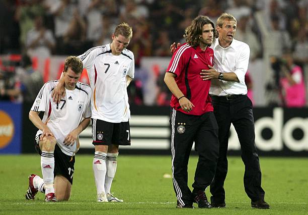 转身没伊布姥爷快,因前队友自杀陷入抑郁,世界杯还被博阿滕顶替