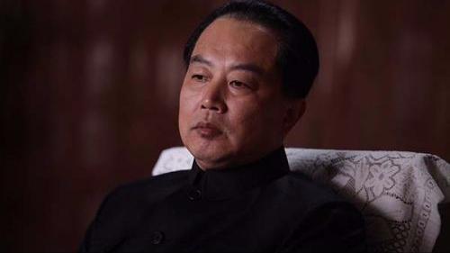 得毛主席青睐，*国锋华**主席去世后没有葬在八宝山，而却葬在卦山