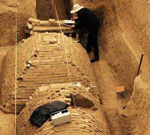 楚王坟墓,楚王墓穴