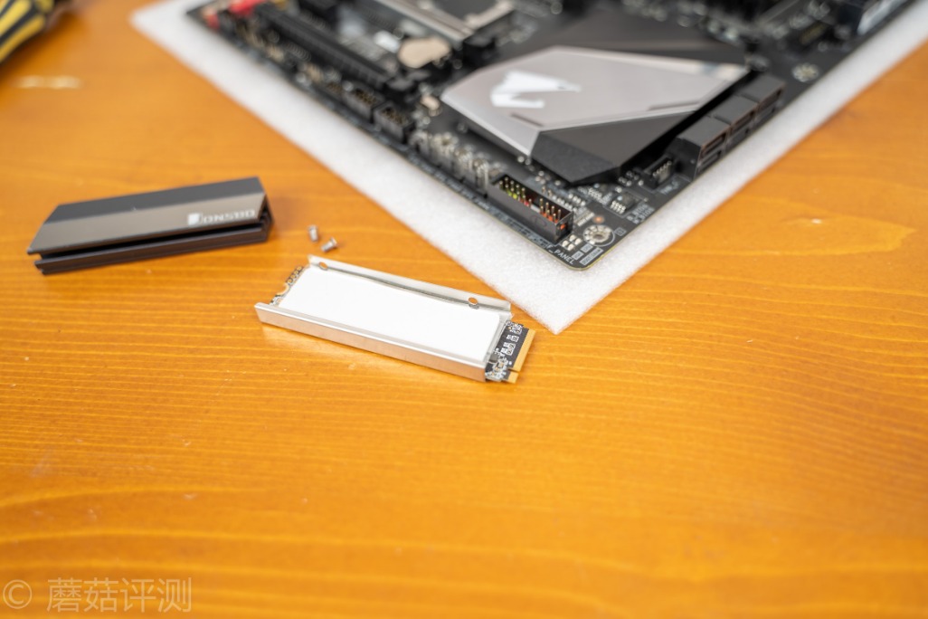 乔思伯m.2散热,乔思伯m2固态