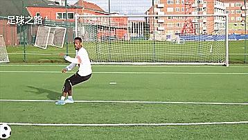 五个可以帮我们杀出重围的足球技巧