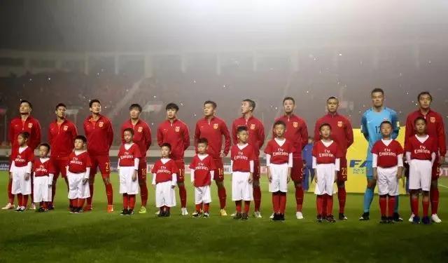 足球球迷盲人,足球队员评价陕西球迷